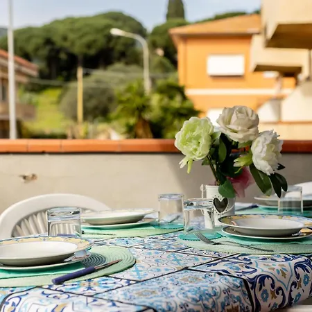 Lovely With Terrace Apartment Porto Azzurro