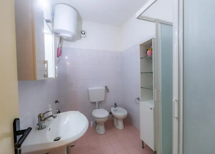 Lovely With Terrace Apartman Porto Azzurro